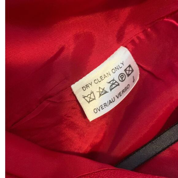 Liz Claiborne vintage red skirt and buttoned jacket suit set size 8 - Picture 5 of 12